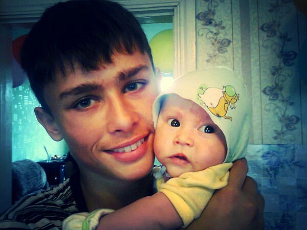 Виктор Ахметов