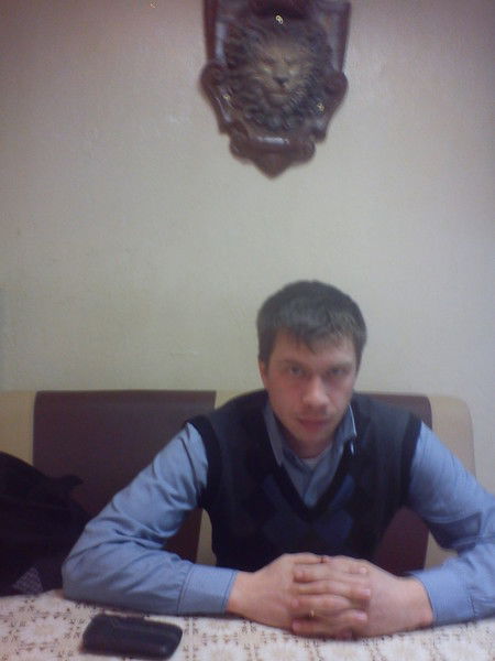 Андрей Попов