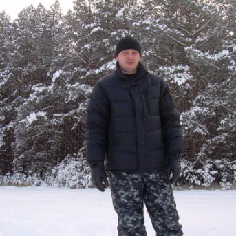 Андрей Сутурин