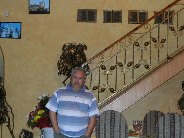 Виктор Назаренко