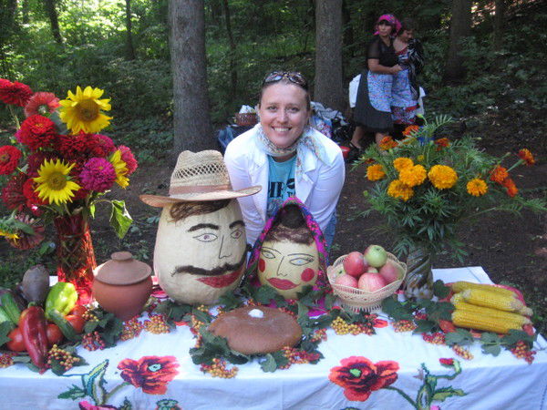 Лариса Лебедь