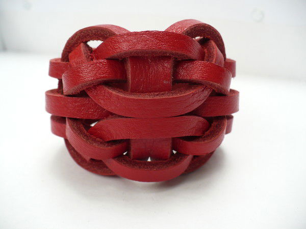 Наташа Исаева