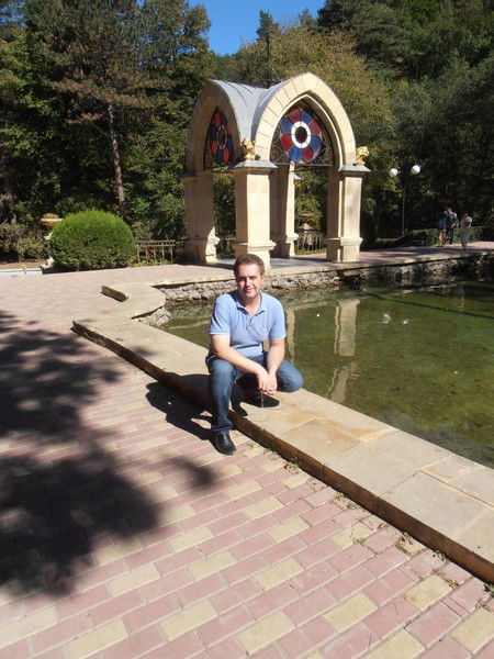 Станислав Толстой