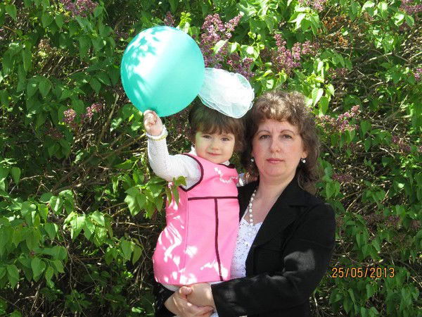 Надежда Сухомлинова