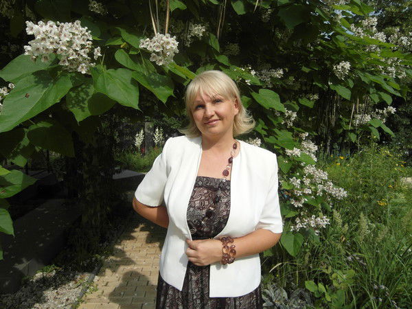 Лариса Лонина