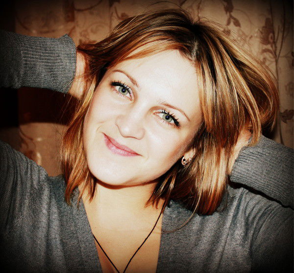 Оля Королева