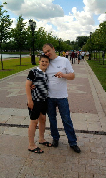 Александр Симонов