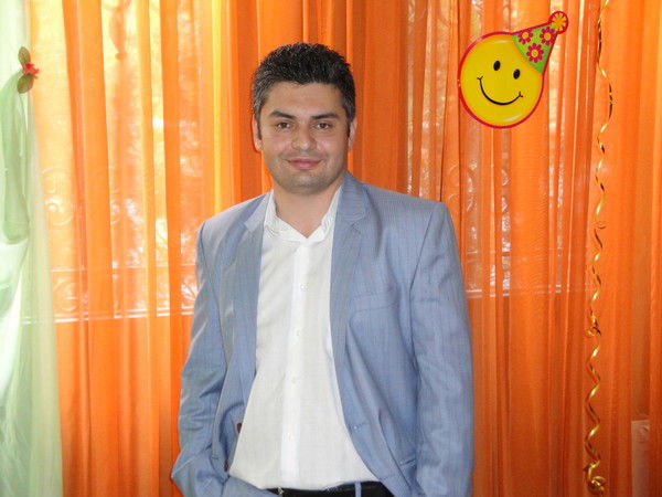 Акрам Маматханов