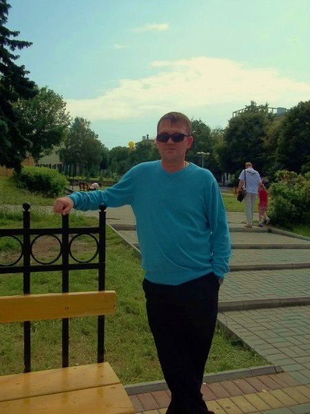 Александр Власов