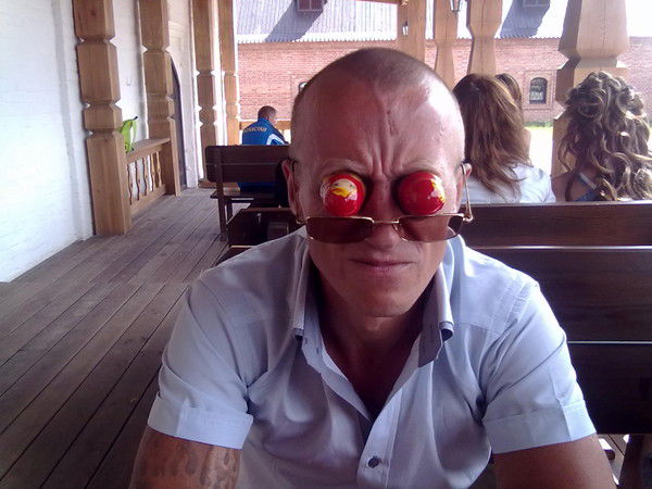 Саша Камень