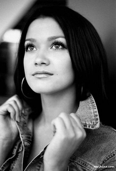 Айнур Амирова