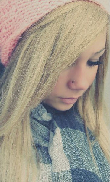 ••лада• •