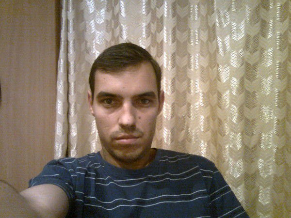 Денис Хлебников