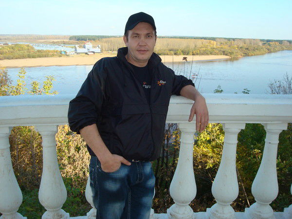 Олег Старченко