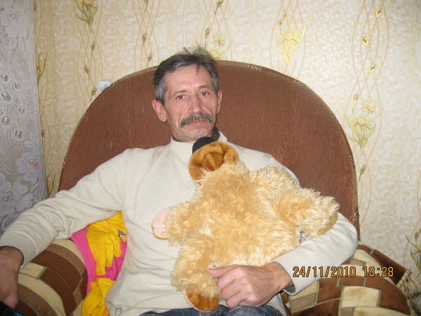 Виктор Зотов