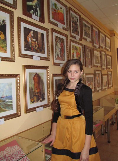 Оля Домбровська