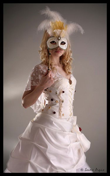 Яна Беловолова