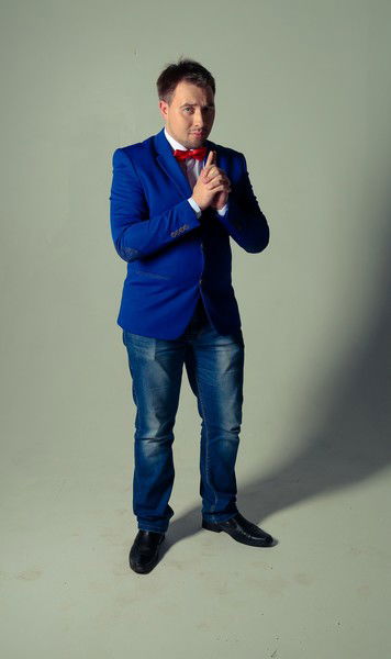 Денис Акельев