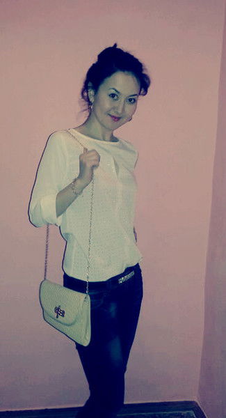 Айнура Сугурбаева