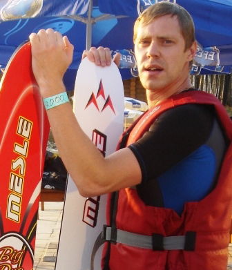 Михаил Иванов