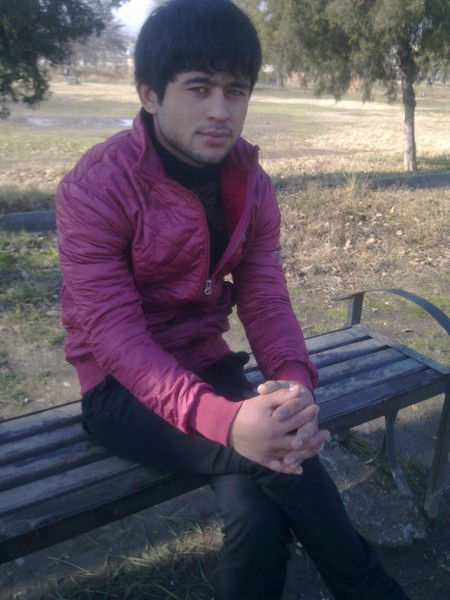 Абдумалик Султонов