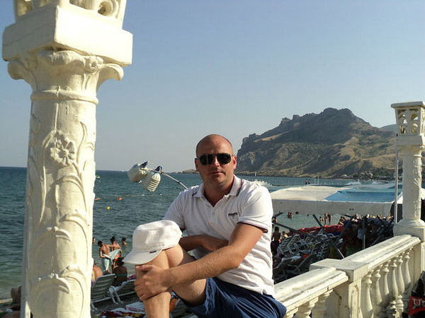 Евгений Большаков