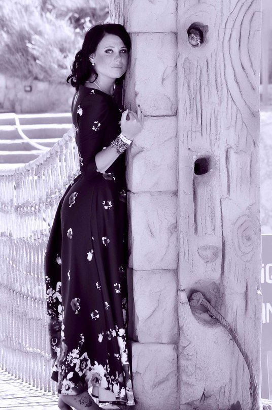 Яна Оленева