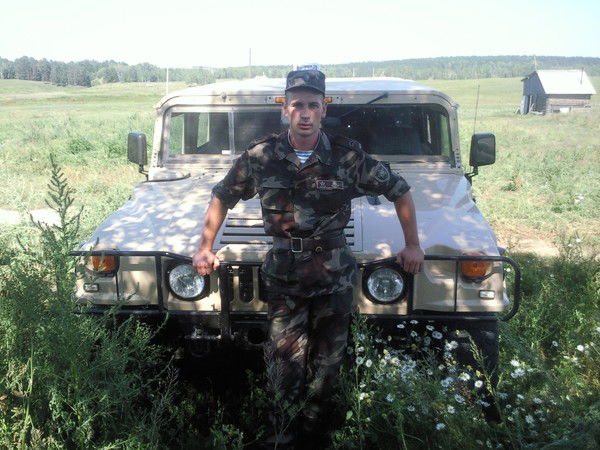 Александр Бондарь