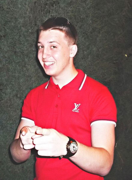 Дмитрий Акользин