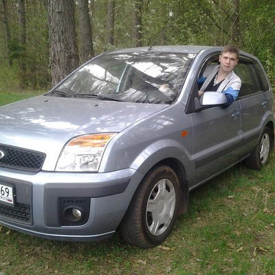 Игорь Николаенко