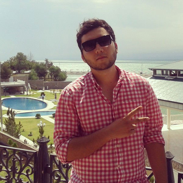 Парвиз Бойматов