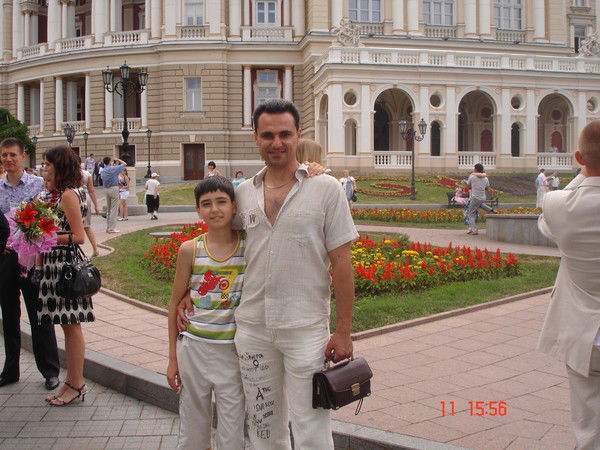 Роман Градинар