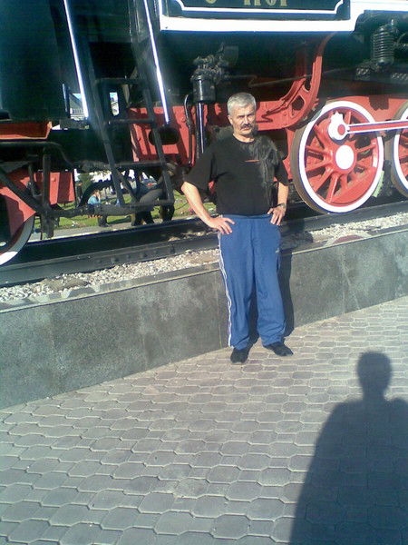 Андрей Волгин