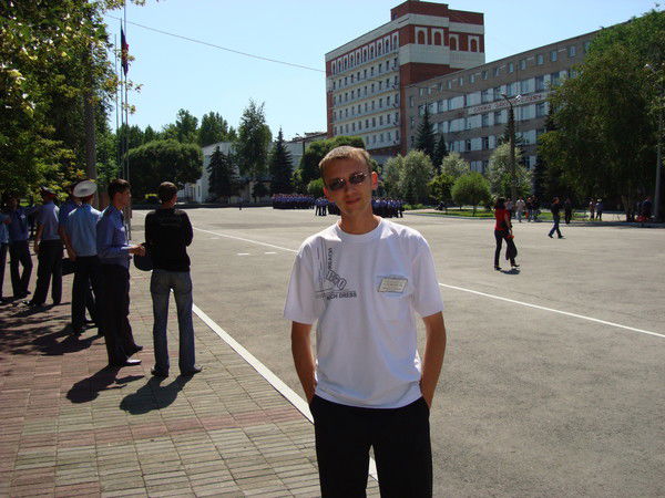 Андрей Манцуров