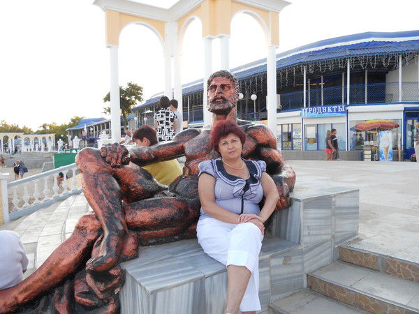 Светлана Захарова