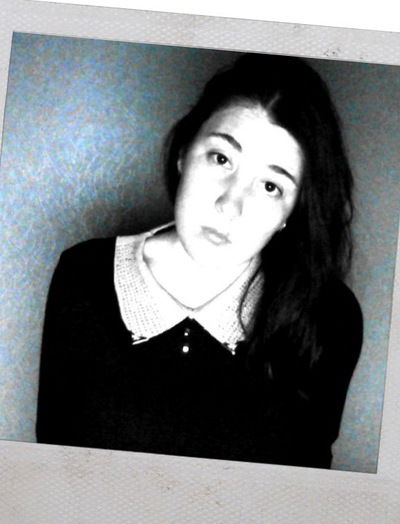 Лола Назирова