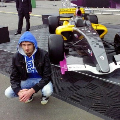 Роман Махлюев