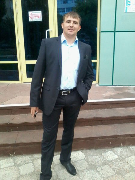 Олег Пономарев