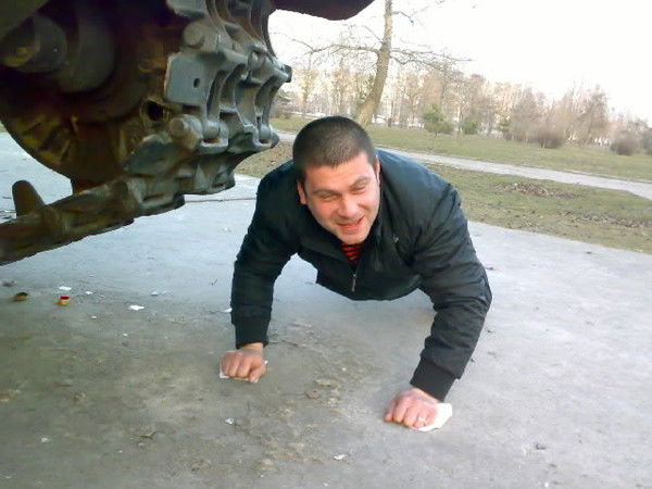 Рома Лариошин