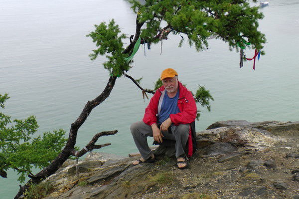 Валерий Степанов