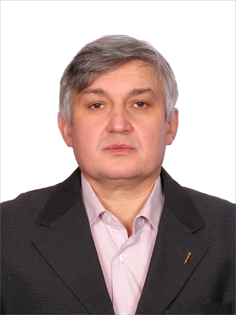 Дмитрий Старченко