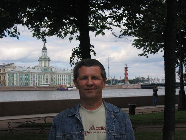 Александр Лоухин