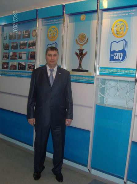 Бинали Мамоев