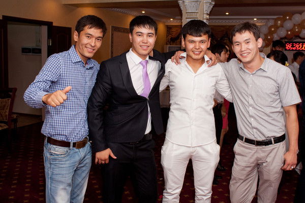 Альбомдар Жасаймыз...