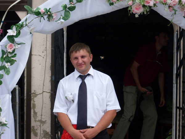 Макc Братишев