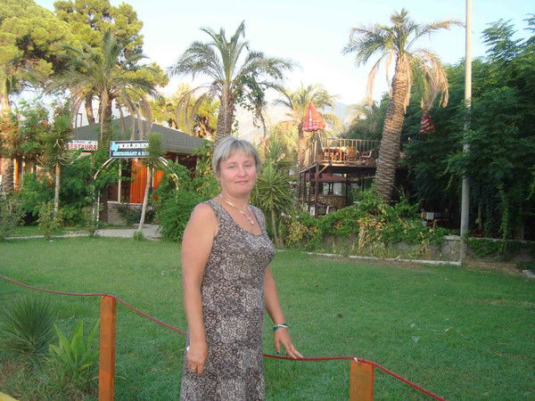 Лена Иванова