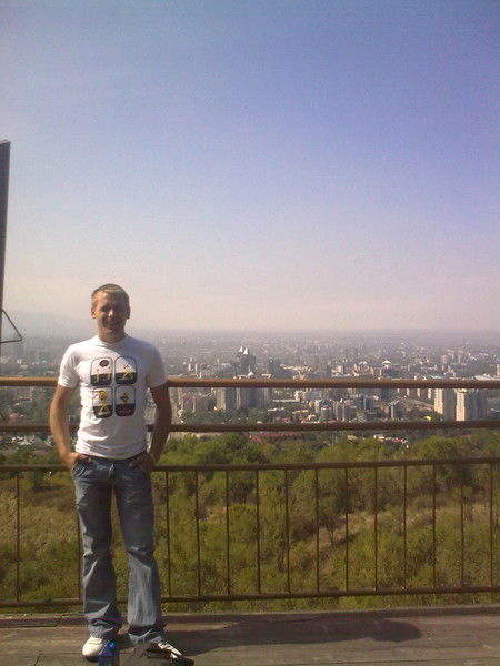 Сергей Тихонов