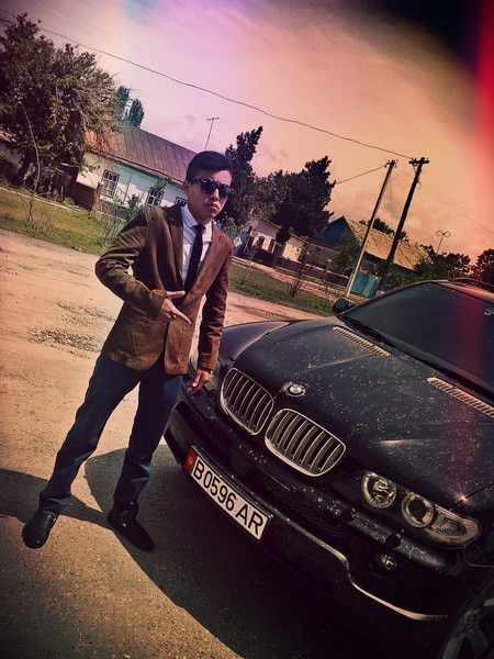 :[V.1.p Per$Ona~ Svoego Raiona]: