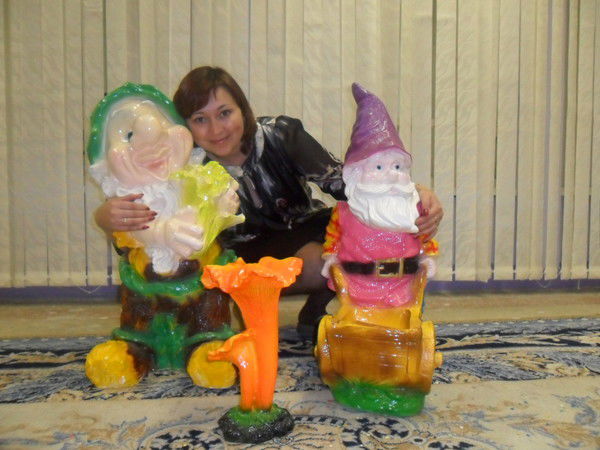 Энже Новоселова