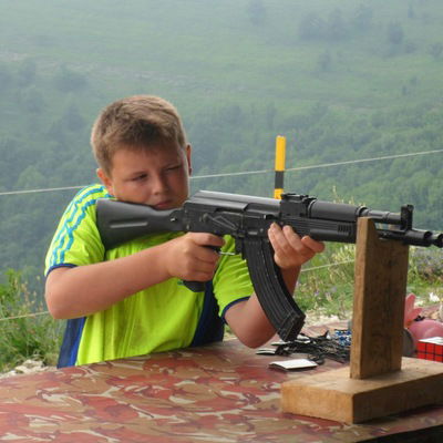 Денис Романцов